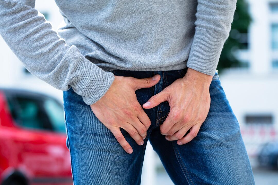 douleur à l'aine chez un homme atteint de prostatite cululeuse
